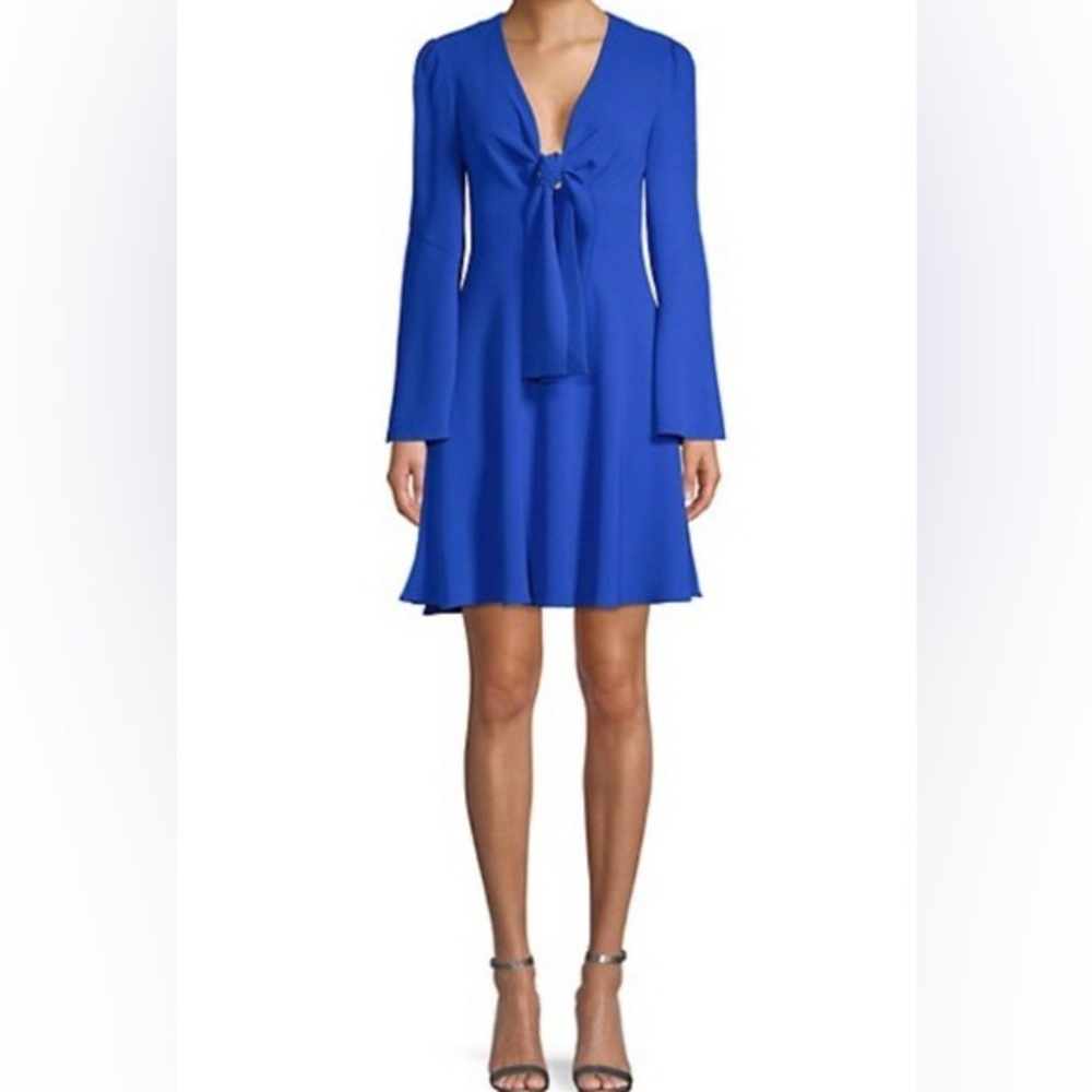 Diane von Furstenberg Tie Front Mini Crepe Dress size 6 Deep V-Neck Flare NWOT